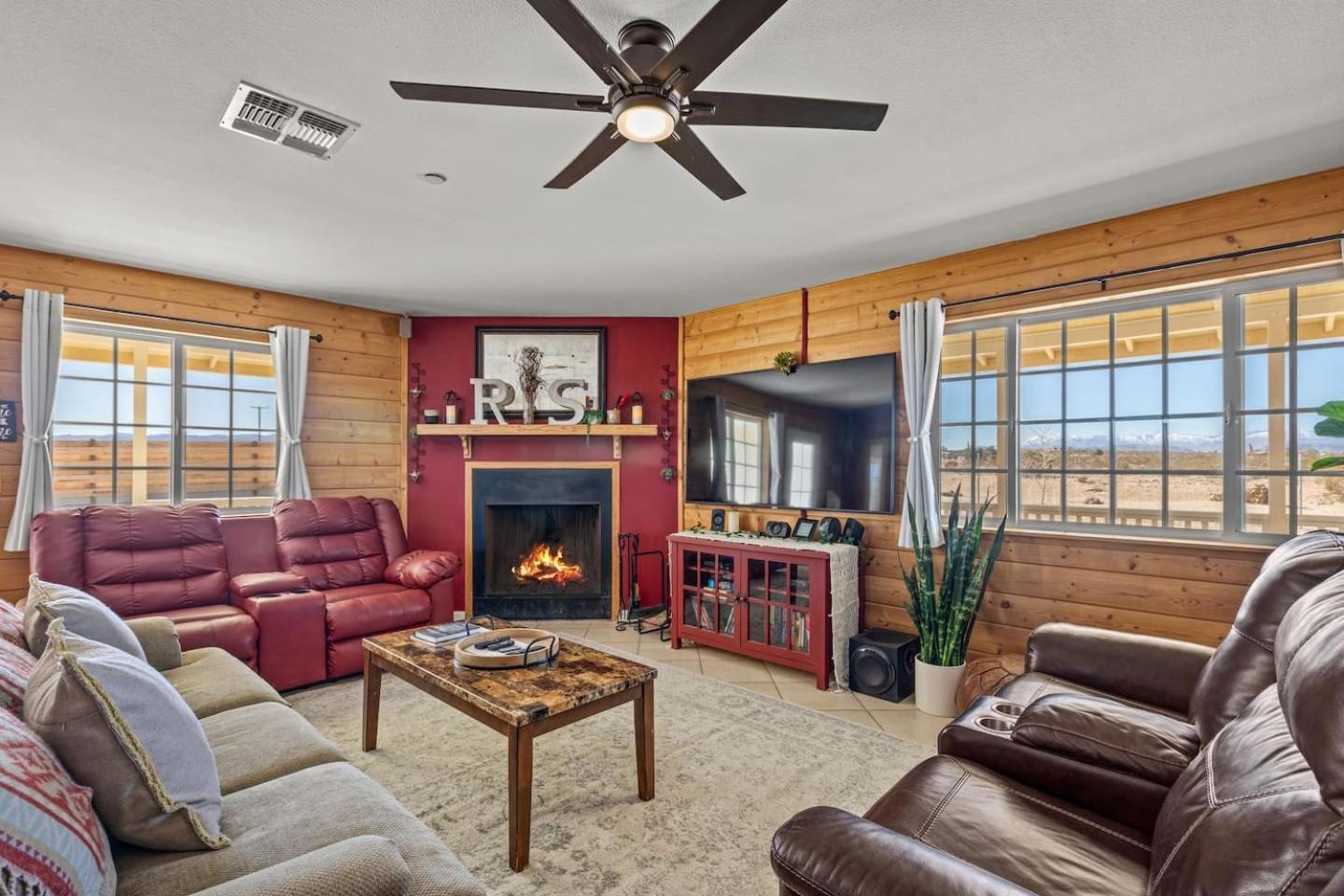 The Ranger Station - Fun Filled Outdoor Oasis! Villa Joshua Tree Bagian luar foto