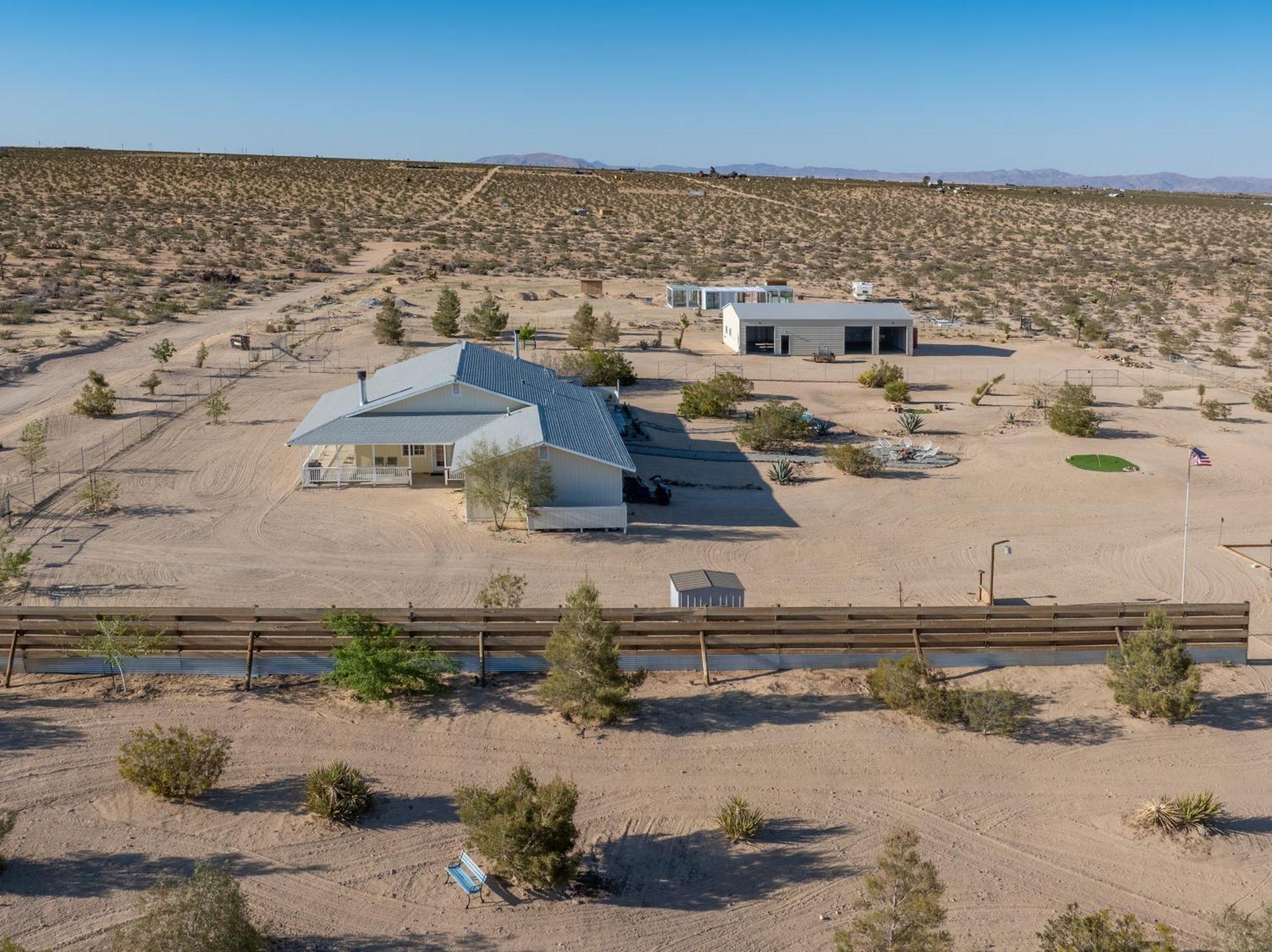 The Ranger Station - Fun Filled Outdoor Oasis! Villa Joshua Tree Bagian luar foto